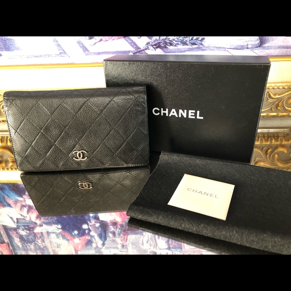 Chanel Caviar Bifold Wallet